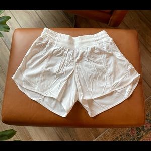 Lululemon Hotty Hot Shorts size 4